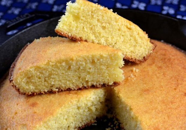 American Barbecue Cornbread